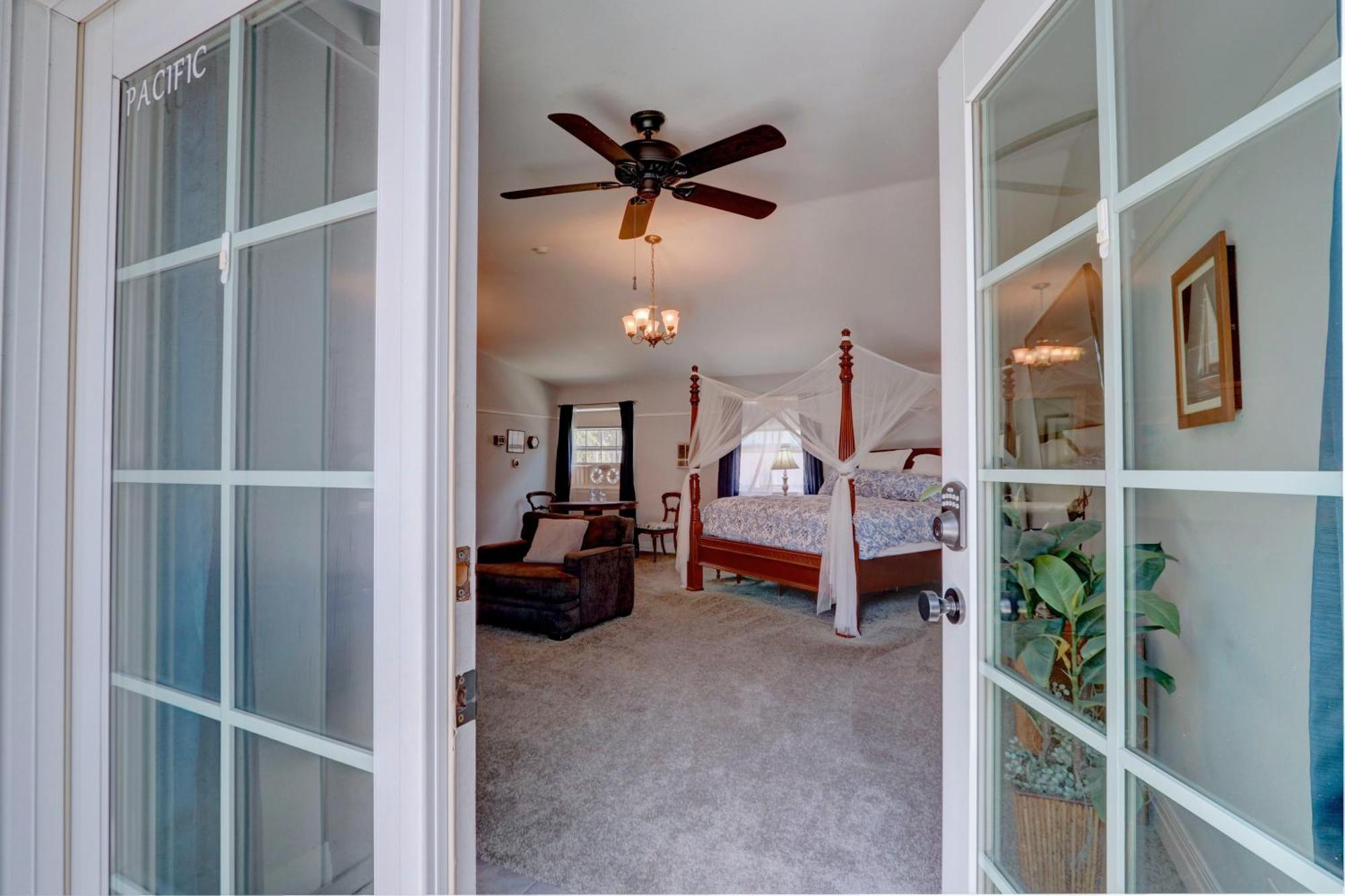 Pelican Cove Inn Carlsbad Buitenkant foto
